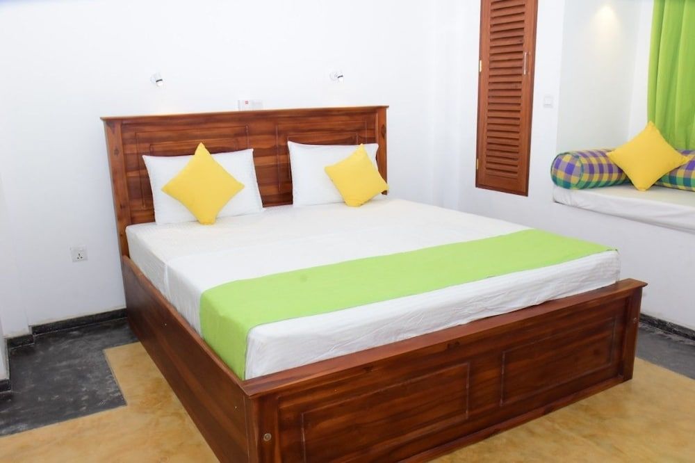 Villa Blue Water Hikkaduwa Family Villa, 1 King Bed, Garden View 11