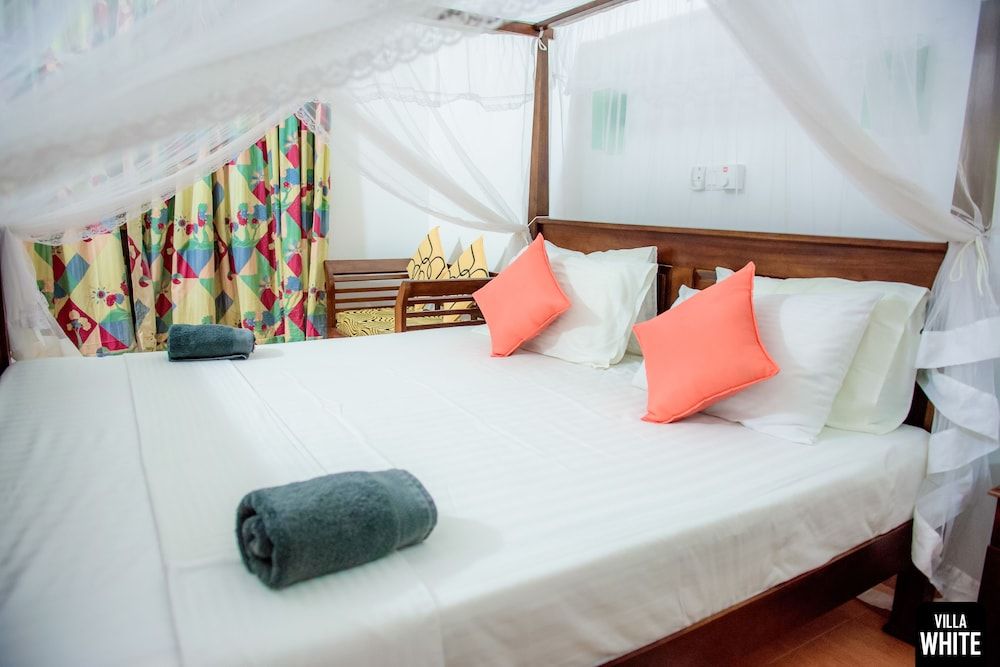 Villa White Deluxe Double Room 2