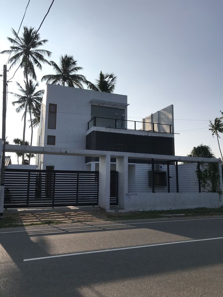 undefined White Sand Villa Hikkaduwa 5
