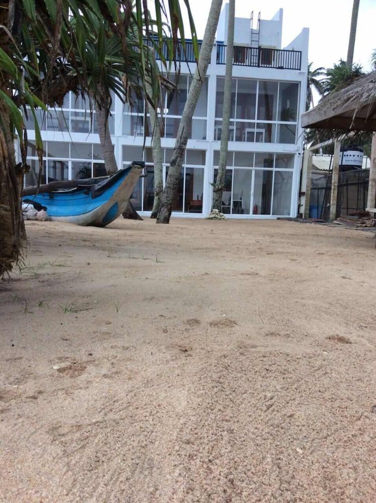 undefined White Sand Villa Hikkaduwa 6