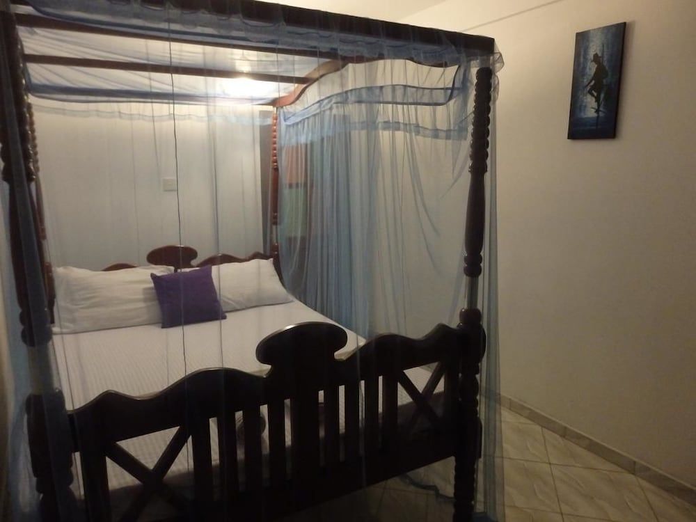 undefined Aurora Beach Villa 10