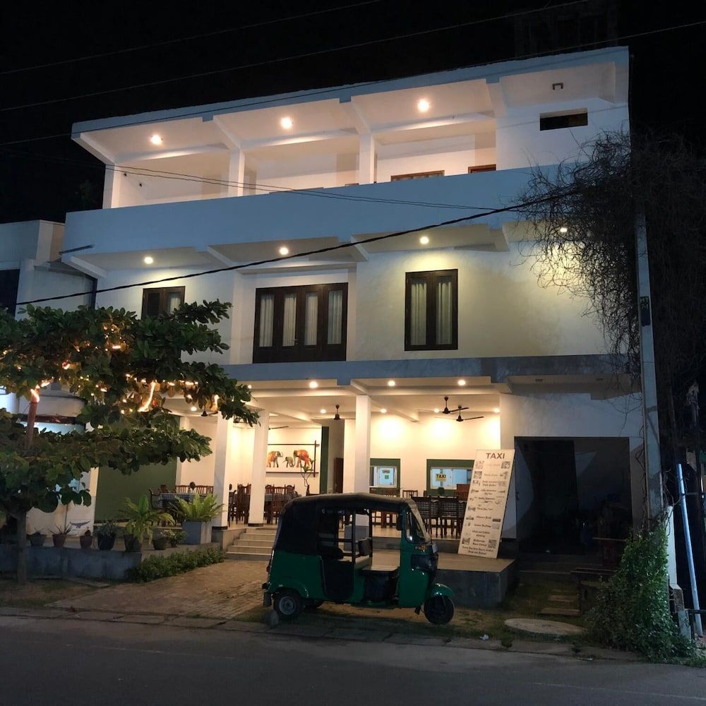 undefined Dasu's Restaurant & Villa 4