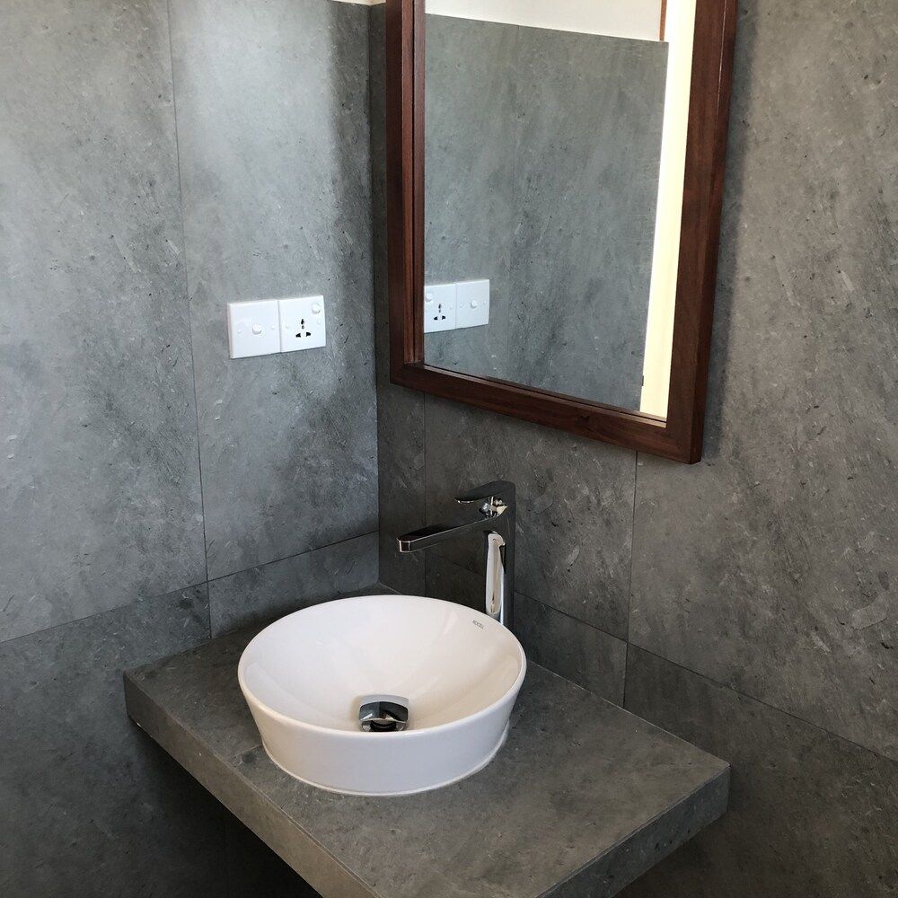 Dasu's Restaurant & Villa Deluxe Triple Room, Non Smoking, Sea View 7