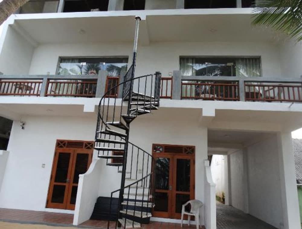 undefined Gura Guest 2