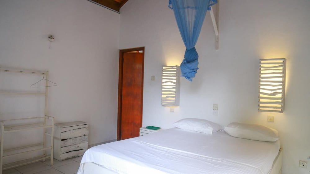 Bright Sunshine Guest House Economy Double Room 4