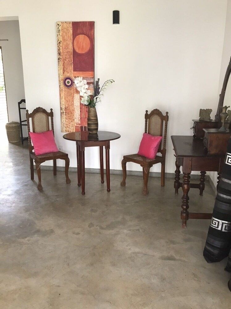 TROPICAL HOUSE Jungleside Villa