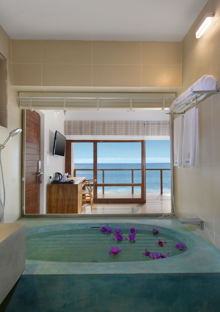 undefined Lucky Elephant 8