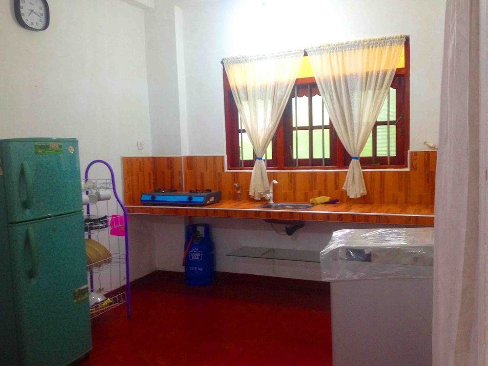 undefined Hikka Green Family House 4