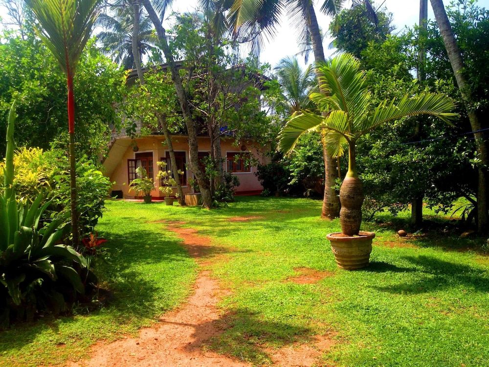 undefined Hikka Green Family House 9