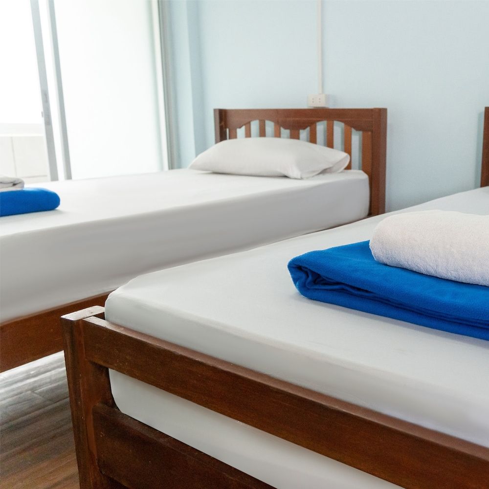 undefined Slumber Party Hikaduwa 2