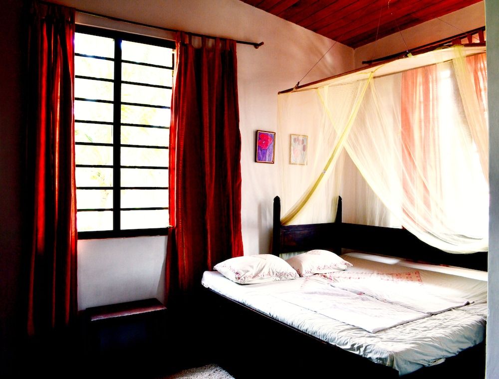 Beach Villa Yang Near Hikkaduwa, With Pool and Cook - Semi-detached House Villa, 3 Bedrooms, Private Pool, Garden View 3