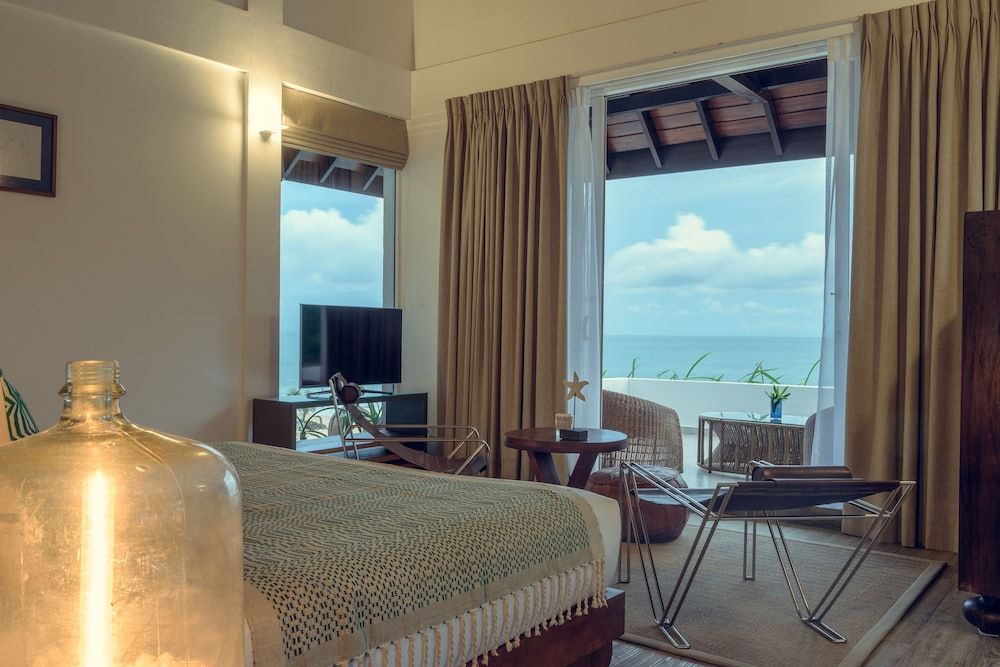 The Beach House by Reveal Ocean Balcony Suite 6