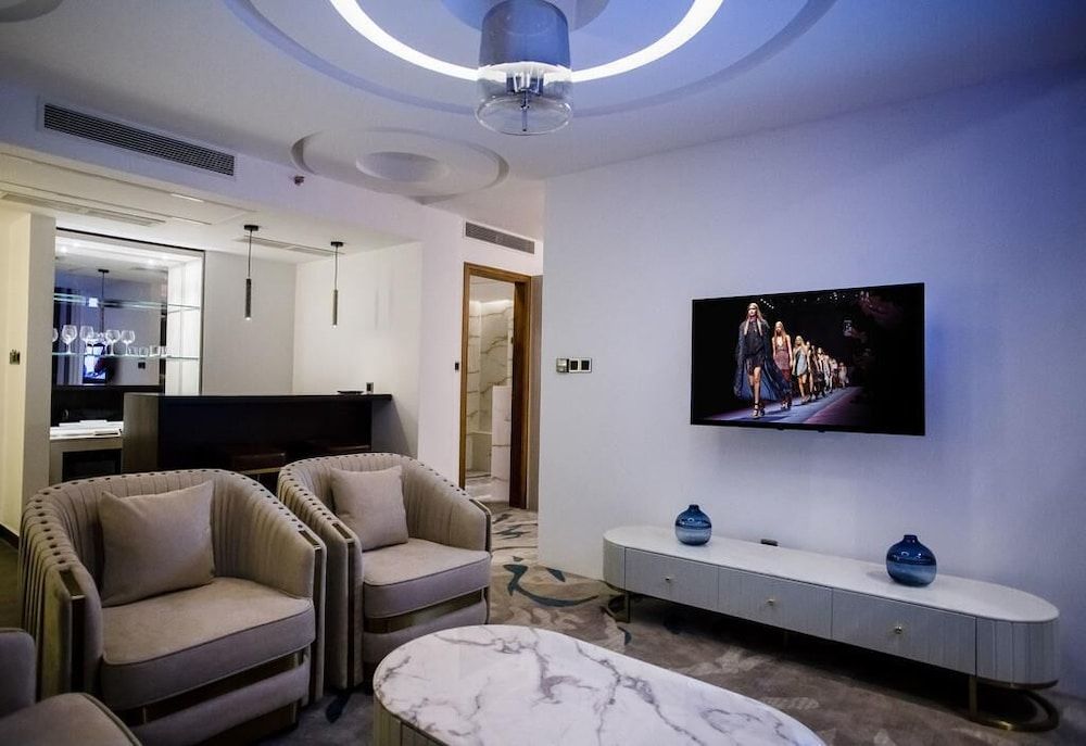Ocean Suite With Spa Bath And Balcony