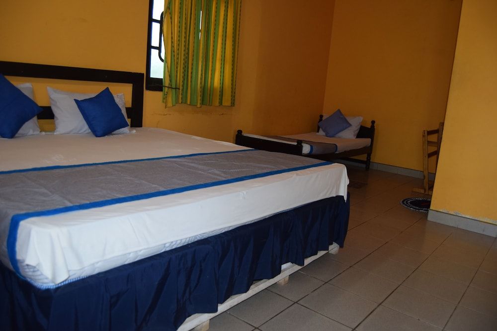 Economy Triple Room, Multiple Beds