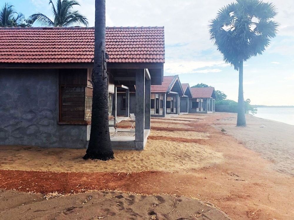 Arasi Resort
