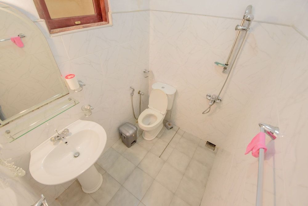 Muhsin Villa Twin Room 15
