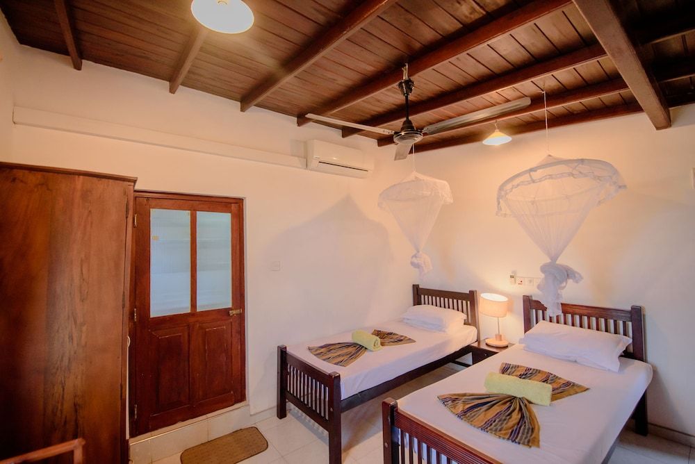 Muhsin Villa Twin Room 23