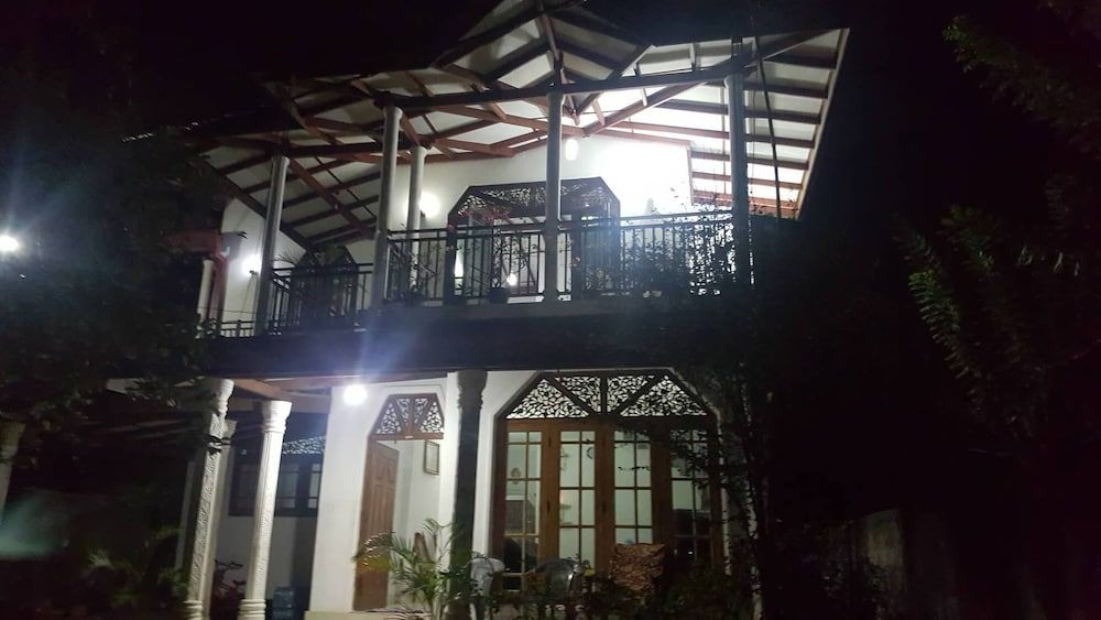 undefined DiNi Galle 3