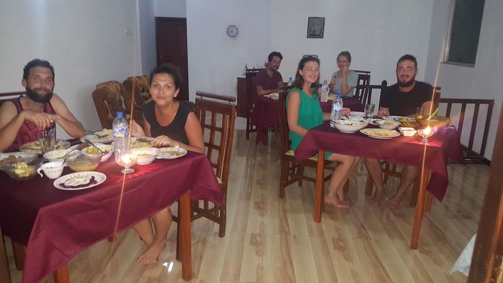 undefined DiNi Galle 10