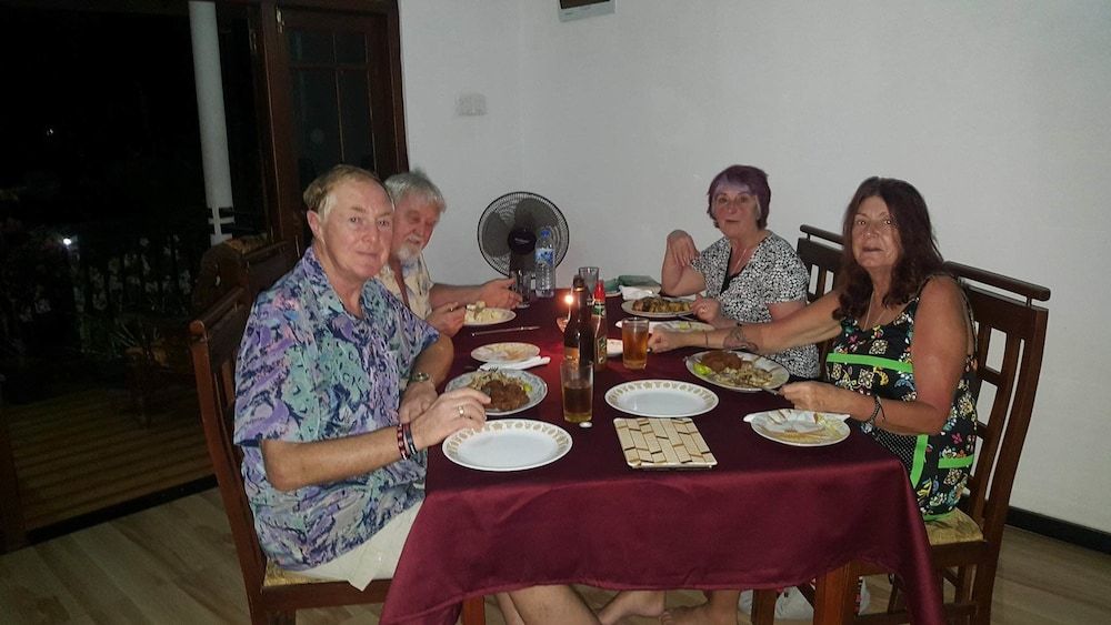 undefined DiNi Galle 9