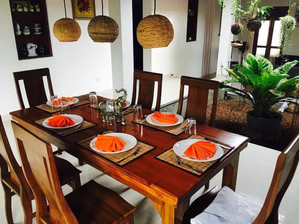 undefined 82 Villa 5