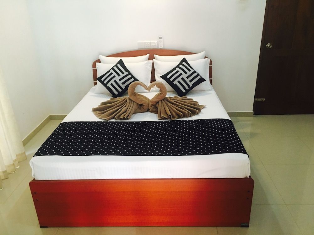 undefined 82 Villa 8