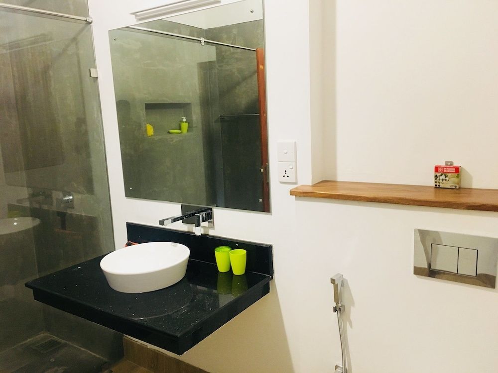 Niluka Stay Home Family Villa, 2 Bedrooms 7