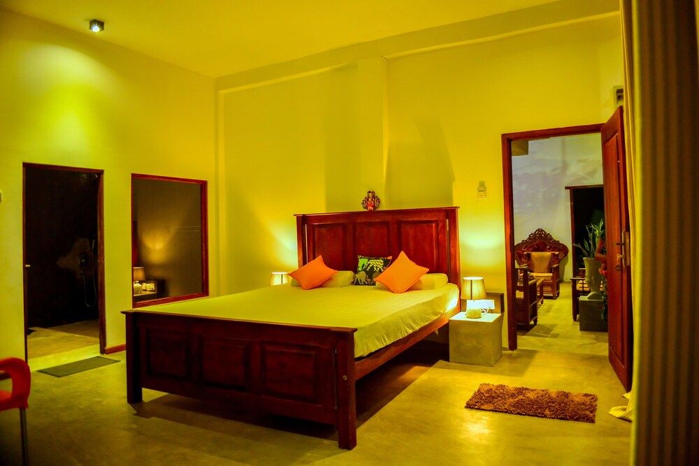 Villa Canaya Deluxe Double Room with A/C