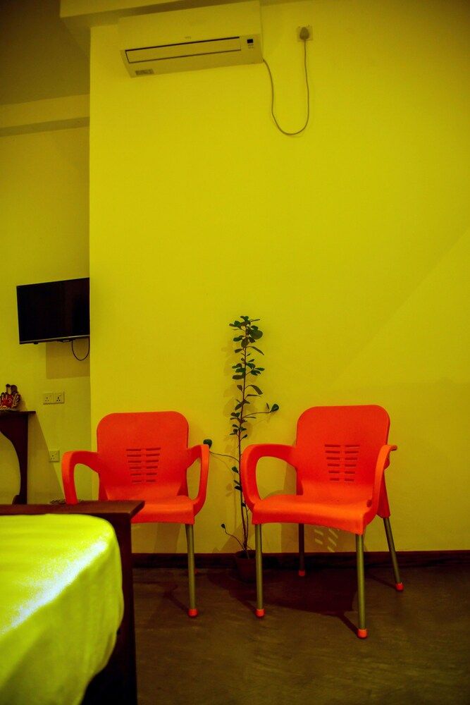 Villa Canaya Deluxe Double Room with A/C 4