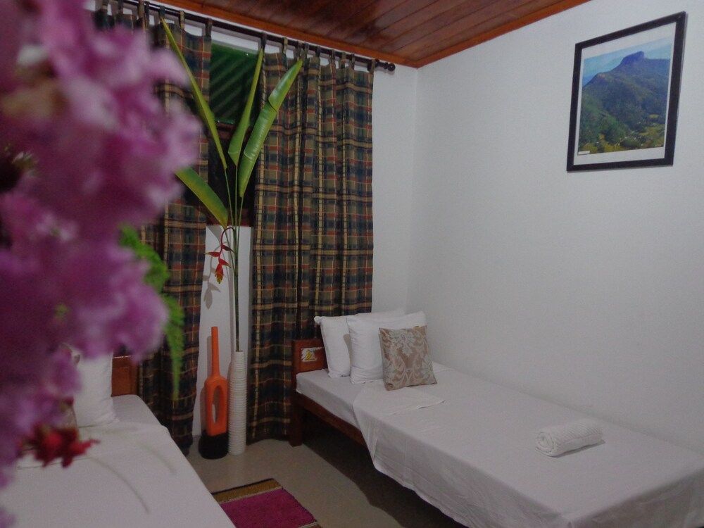 Brown's Edge Residence Standard Double Room