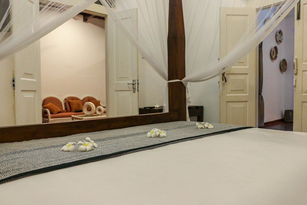 Villa Rosa Blanca - White Rose Family Room 6