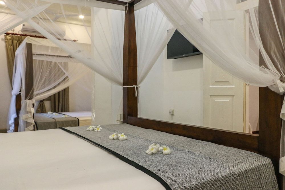 Villa Rosa Blanca - White Rose Family Room 7