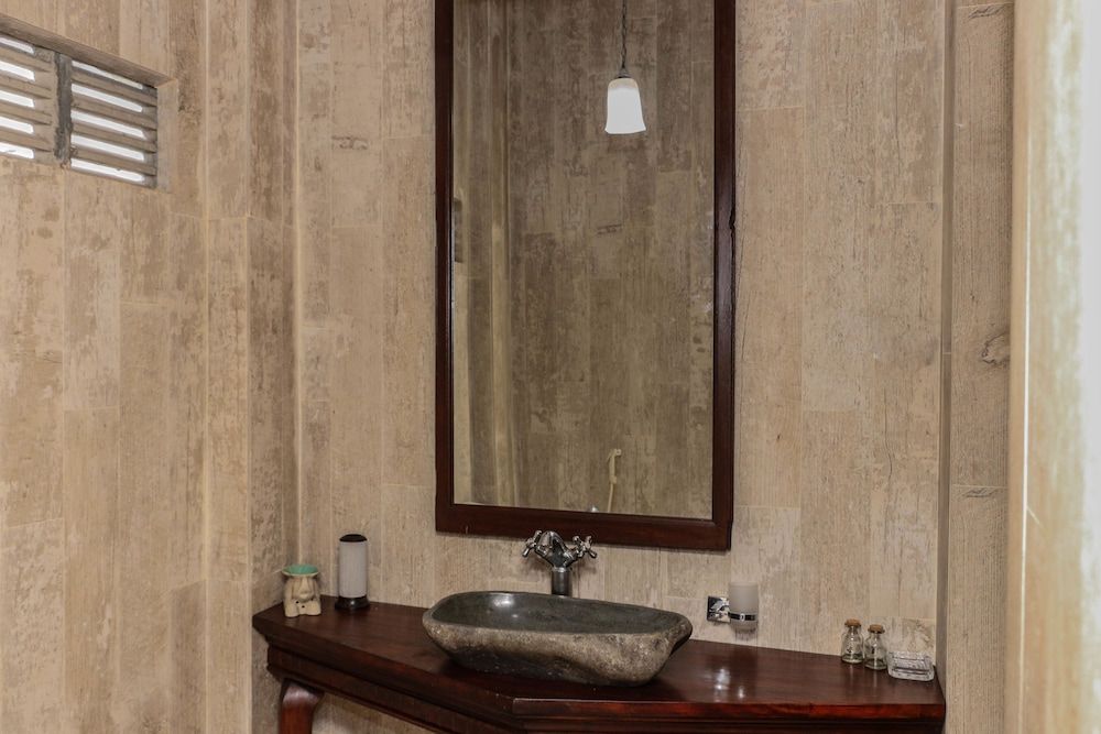 Villa Rosa Blanca - White Rose Deluxe Double Room 7