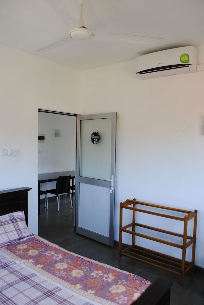 DSK Galle Apartments Basic Room, 1 Double Bed 6
