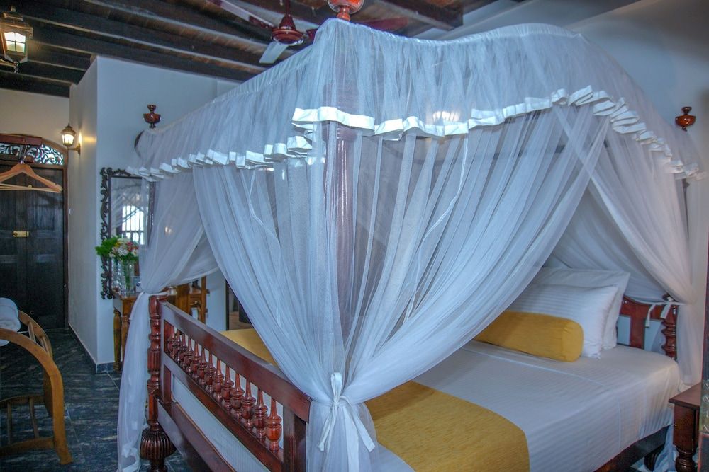 undefined Dutch Wall