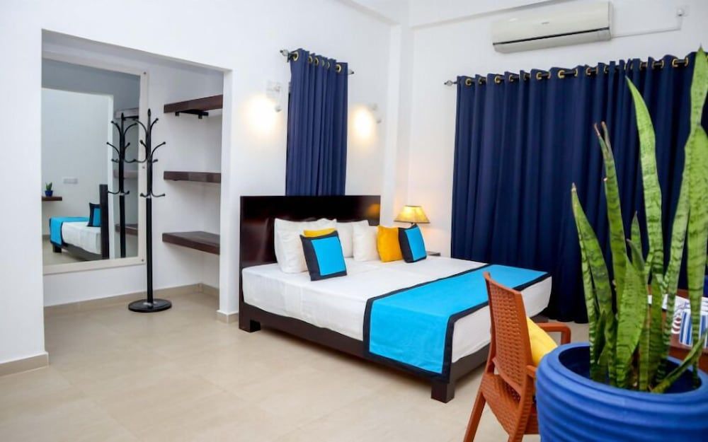 undefined HOTEL ACRUS 5