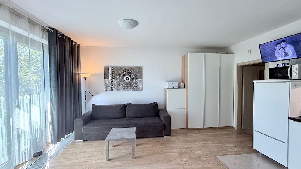 ART Garden Towers Prague Standard Apartment, Accessible, Garden View 3