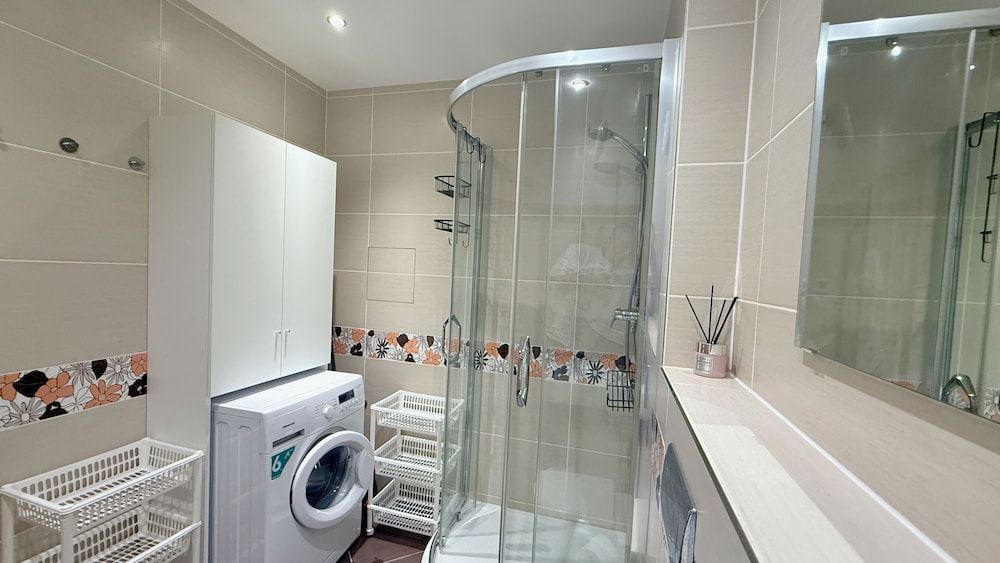 ART Garden Towers Prague Standard Apartment, Accessible, Garden View 5