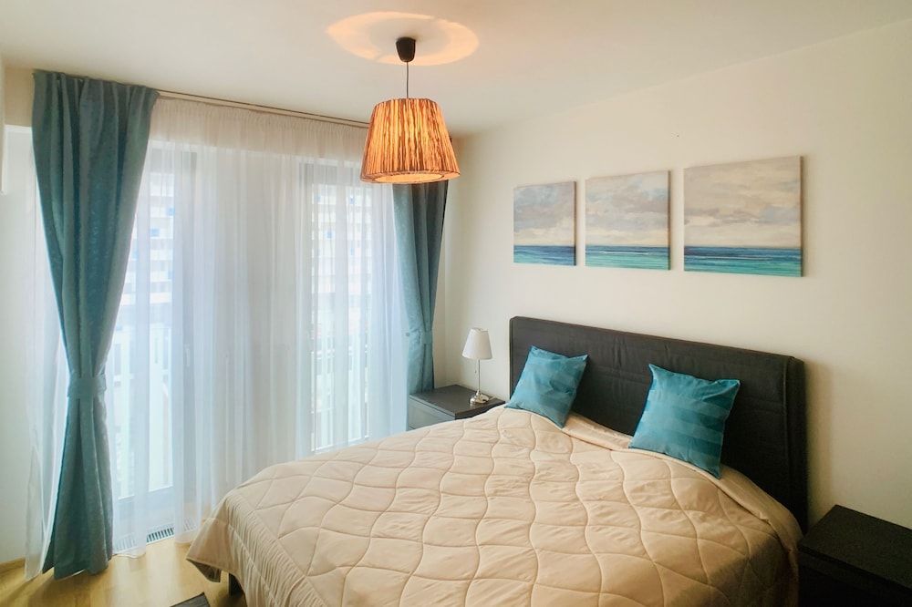 undefined ART Garden Towers Prague 2