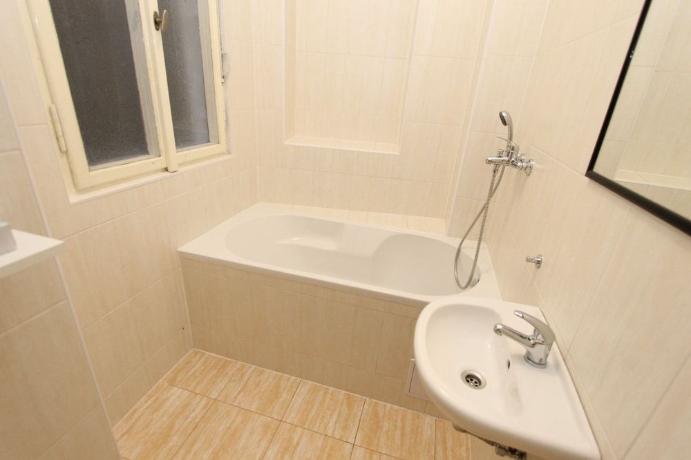 Zizka Home Apartments Basic Apartment, 3 Bedrooms, Kitchen 14