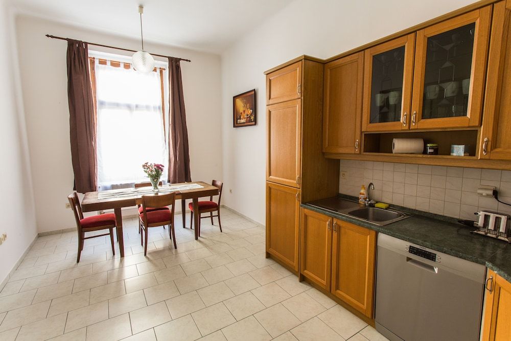 undefined Central Retro Apartment 9