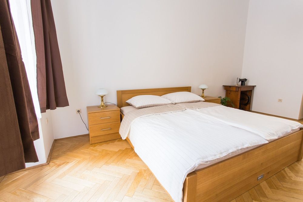 undefined Central Retro Apartment