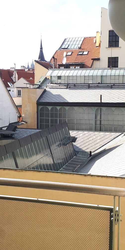 Vaclav Comfort Apartment, 1 King Bed, Balcony, City View 18