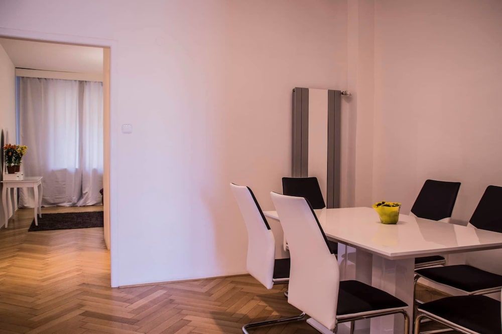 Exclusive Riverside Apartment In Heart Of Prague Exclusive Apartment 12
