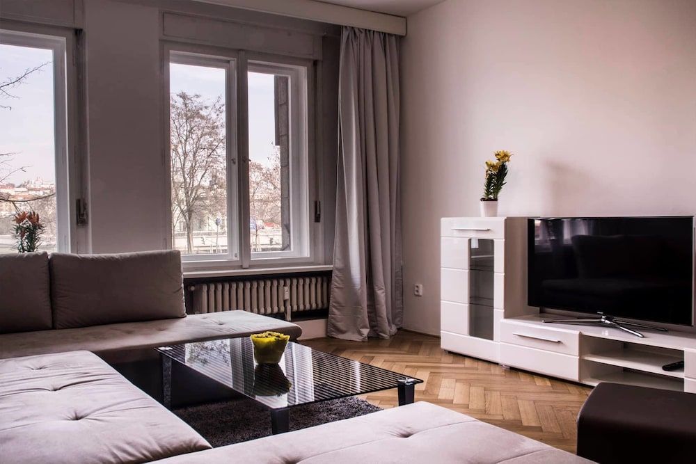 Exclusive Riverside Apartment In Heart Of Prague Exclusive Apartment 10