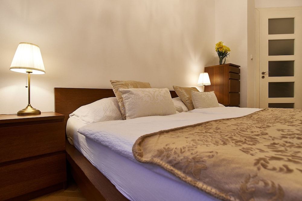 undefined Old Town Square Royal Apartment 8