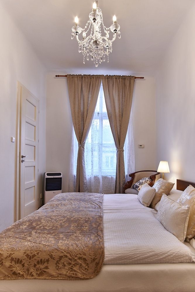 undefined Old Town Square Royal Apartment 6