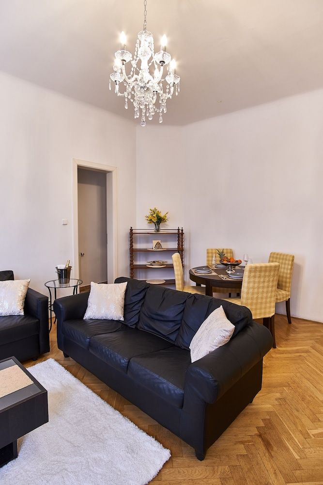 Old Town Square Royal Apartment Luxury Apartment 20