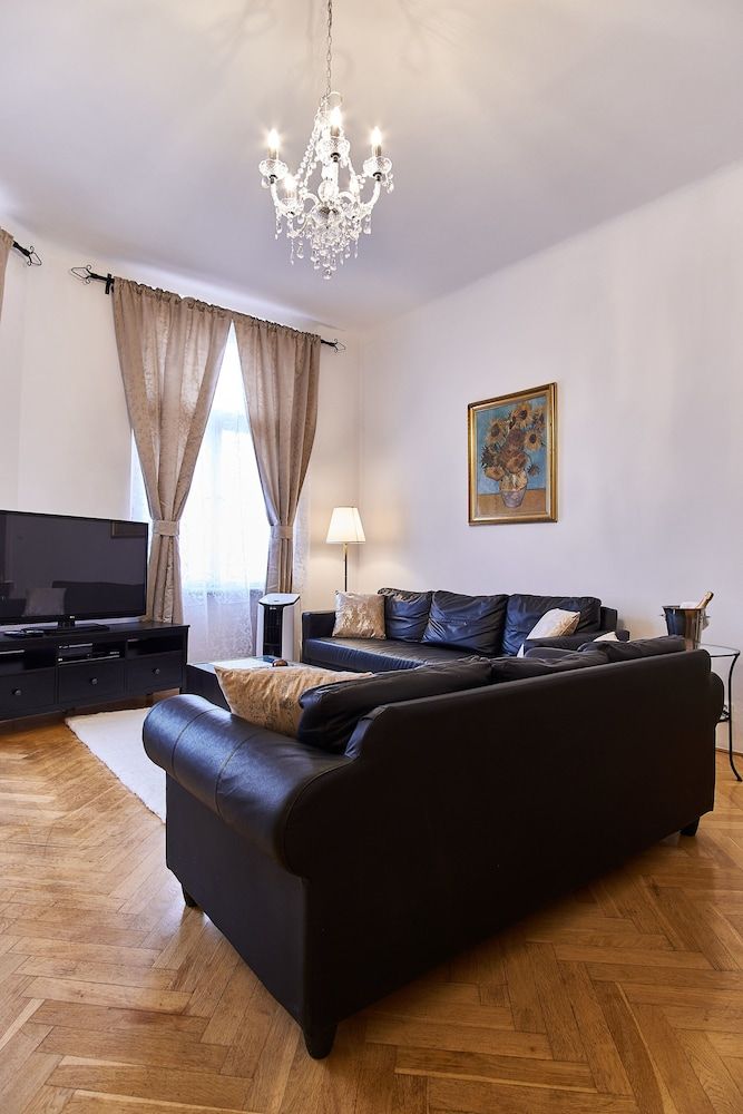 Old Town Square Royal Apartment Luxury Apartment 21