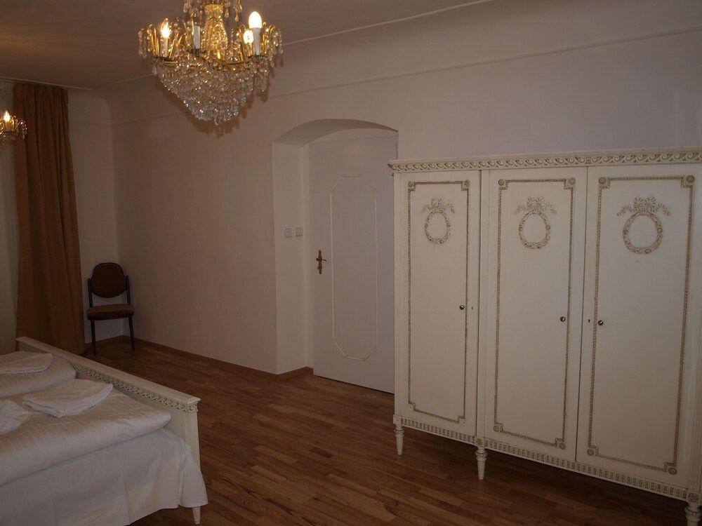 undefined Castle apartment 4